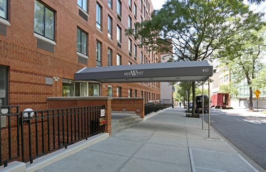 Building gallery - 1 of 1 - outdoor awning at Midwest Court